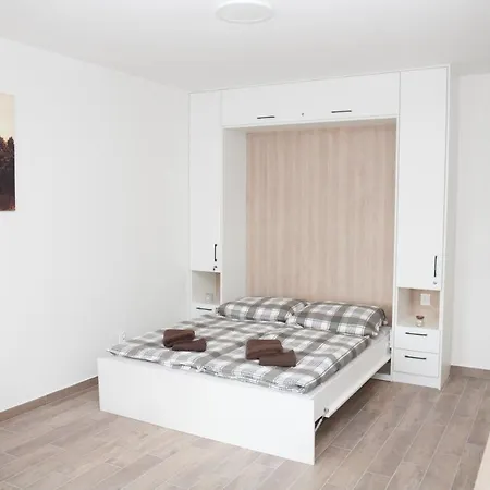 J4 Apartament
