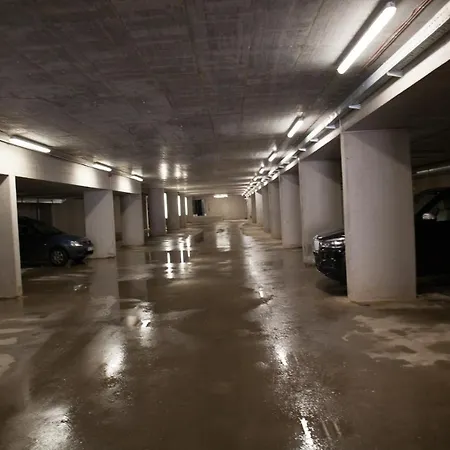 J4 Apartament *